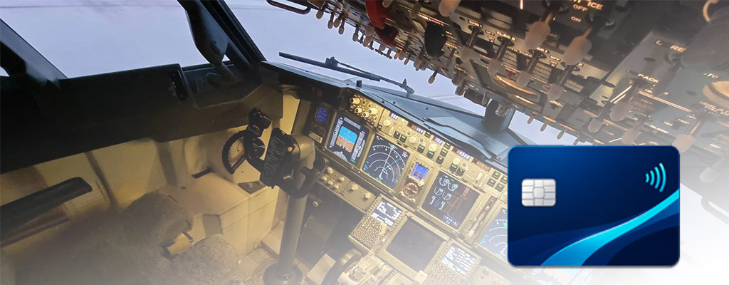 Booking med kort over kasse etter endt flytur. Boeing 737 flysimulator